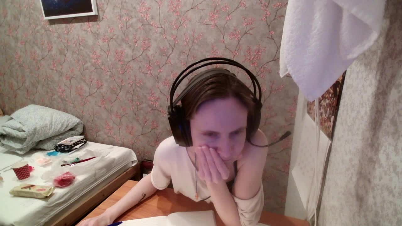 Magretta_Dering Cam Show Recorded 2025-04-19