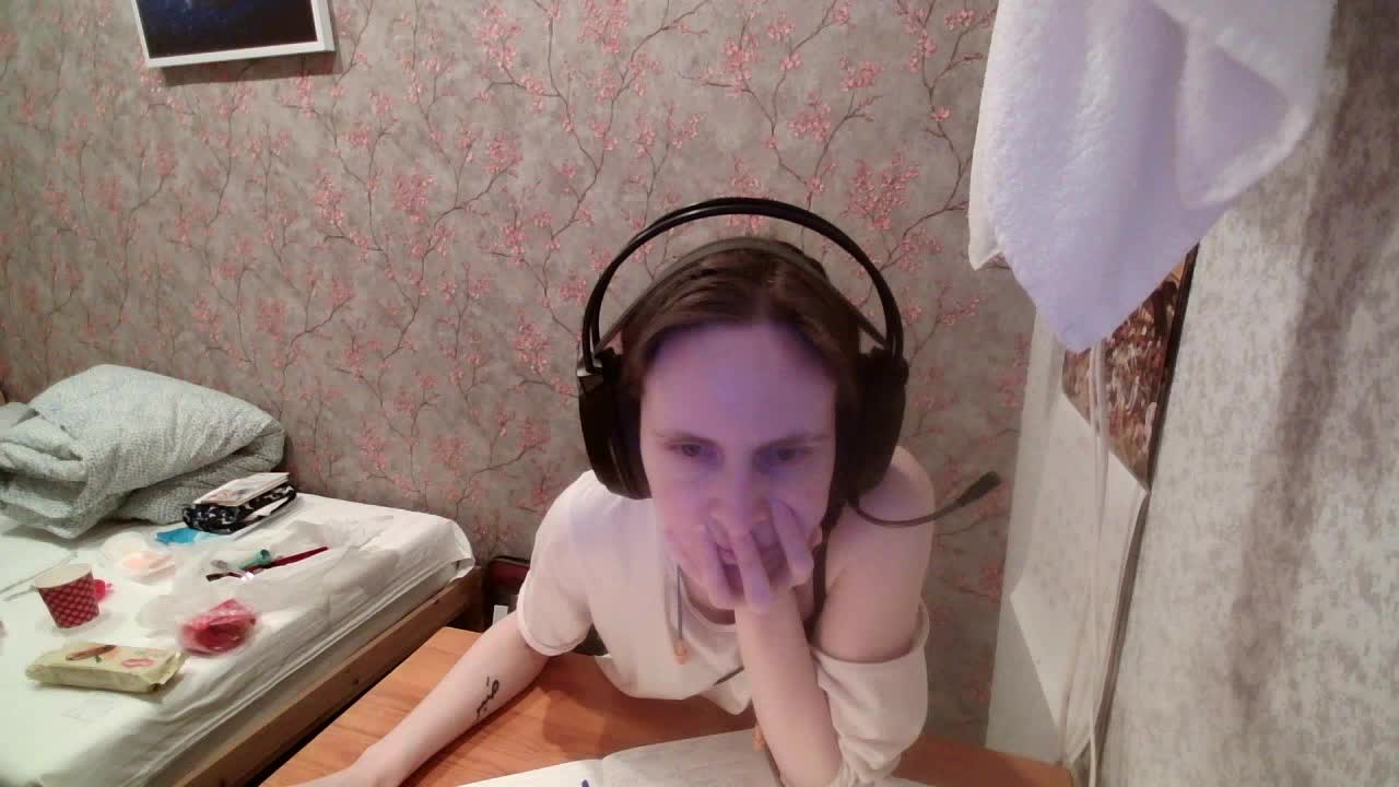 Magretta_Dering Cam Show Recorded 2025-04-19