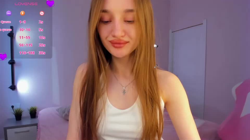 Laralourance Cam Show Recorded 2025-04-19