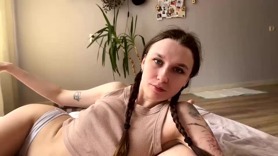 Romeokatereborn Cam Show Recorded 2025-04-19