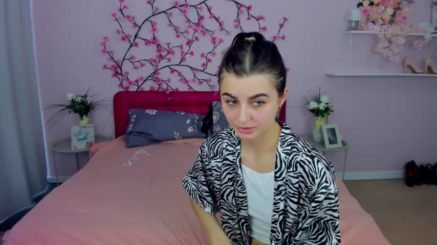 EmmaOlsen4u Cam Show Recorded 2025-04-19