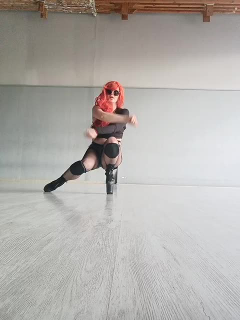 Skarlet-tory Cam Show Recorded 2025-04-19