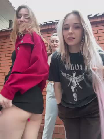 RollingGirls Cam Show Recorded 2025-04-19