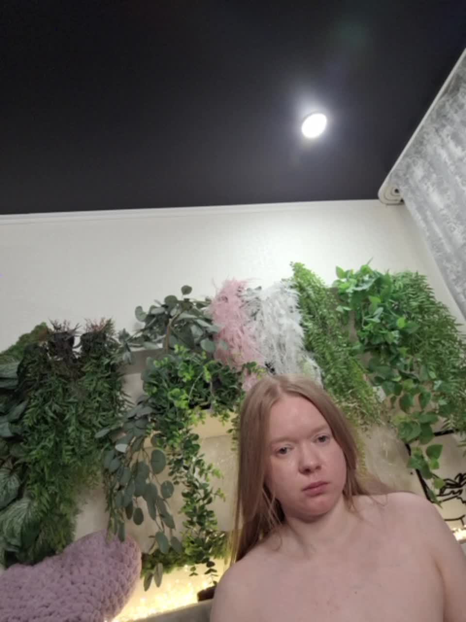 -scyrim- Cam Show Recorded 2025-04-20