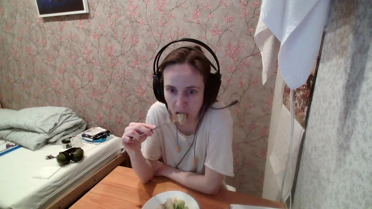 Magretta_Dering Cam Show Recorded 2025-04-20