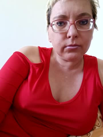 LeonaCrystal Cam Show Recorded 2025-04-20