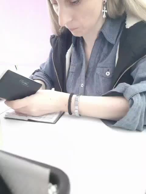 Xo4y-Tpax Cam Show Recorded 2025-04-20