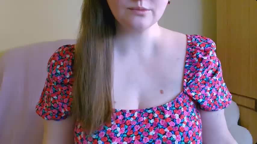 ChubbyMaia Cam Show Recorded 2025-04-20