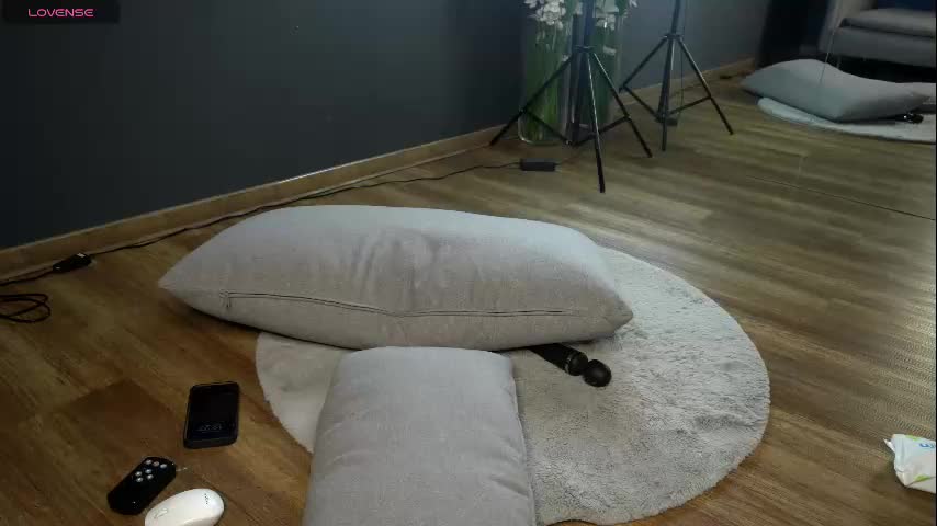Alexxiskye Cam Show Recorded 2025-04-20