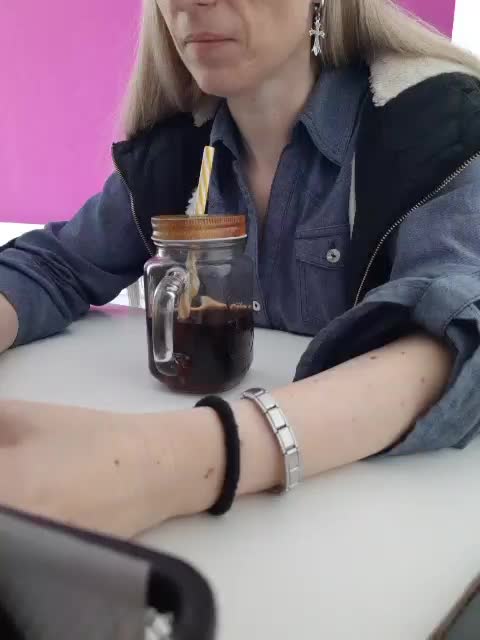 Xo4y-Tpax Cam Show Recorded 2025-04-20