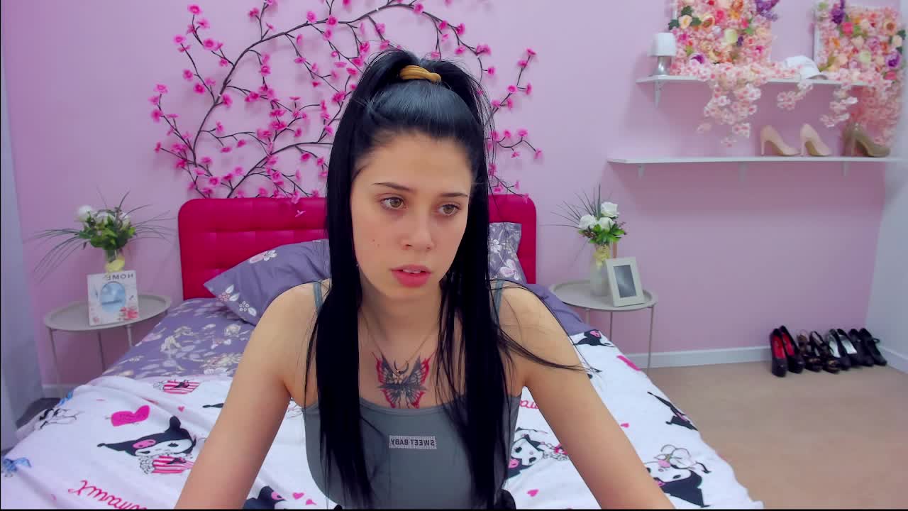 RaeMoon Cam Show Recorded 2025-04-20