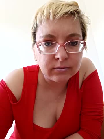 LeonaCrystal Cam Show Recorded 2025-04-20