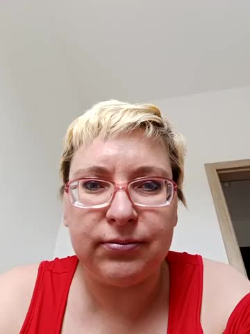 LeonaCrystal Cam Show Recorded 2025-04-20