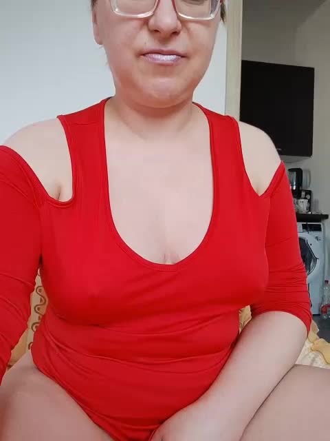 LeonaSplash Cam Show Recorded 2025-04-20