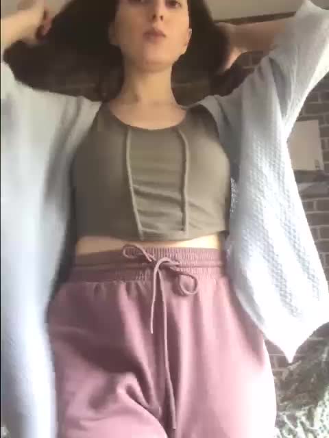 Hot-lina Cam Show Recorded 2025-04-20