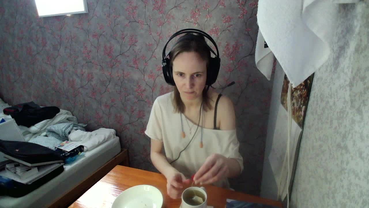 Magretta_Dering Cam Show Recorded 2025-04-21