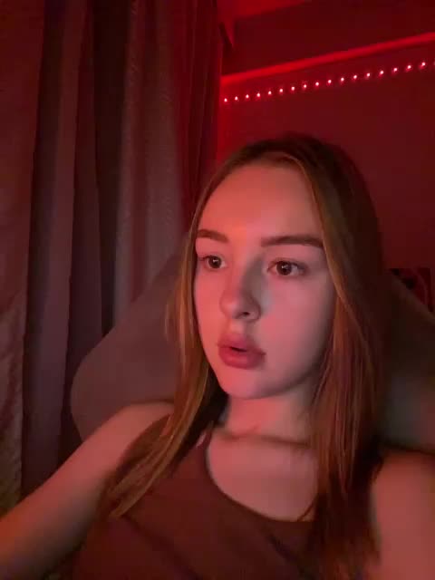 Nestyzz Cam Show Recorded 2025-04-21