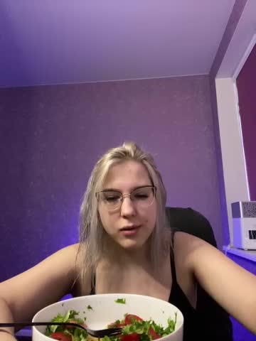 HotBrandyX Cam Show Recorded 2025-04-21