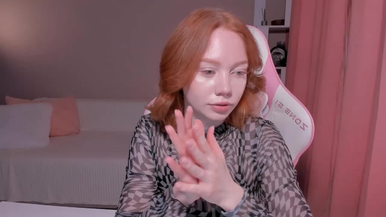 Elliebell Cam Show Recorded 2025-04-21