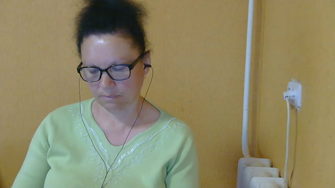 Liddia Cam Show Recorded 2025-04-21