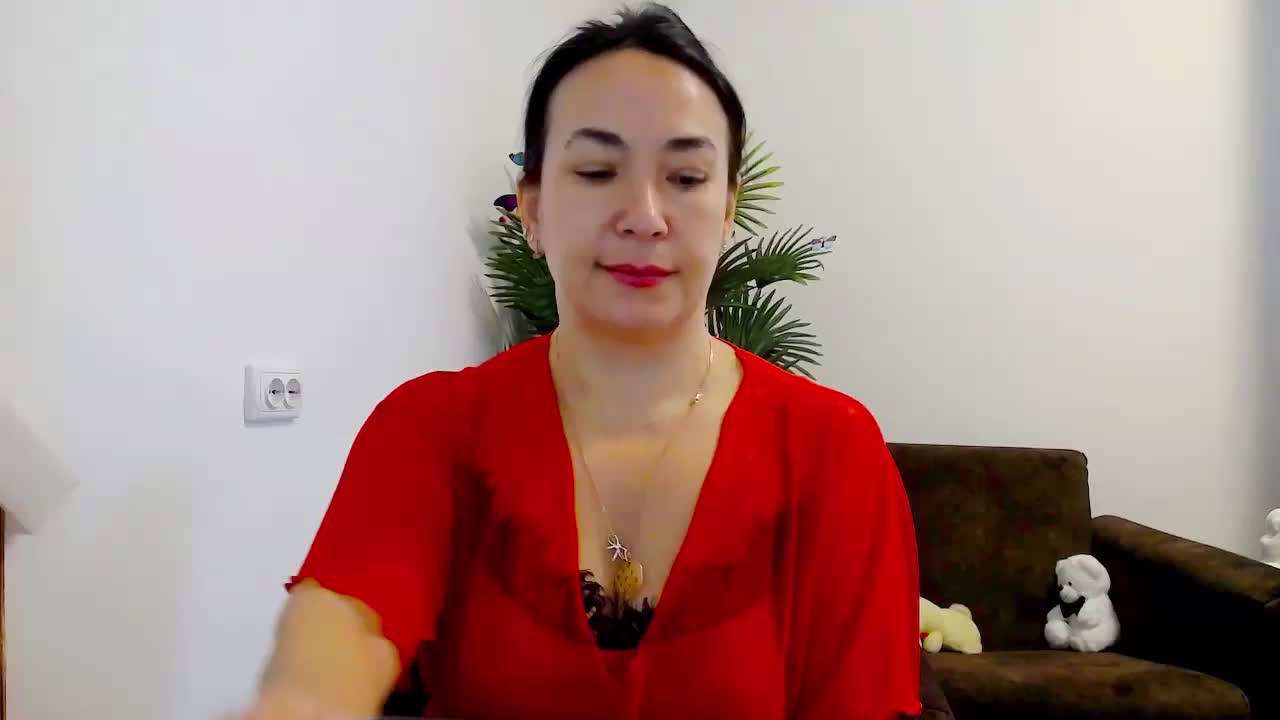 LesoleiLika Cam Show Recorded 2025-04-21
