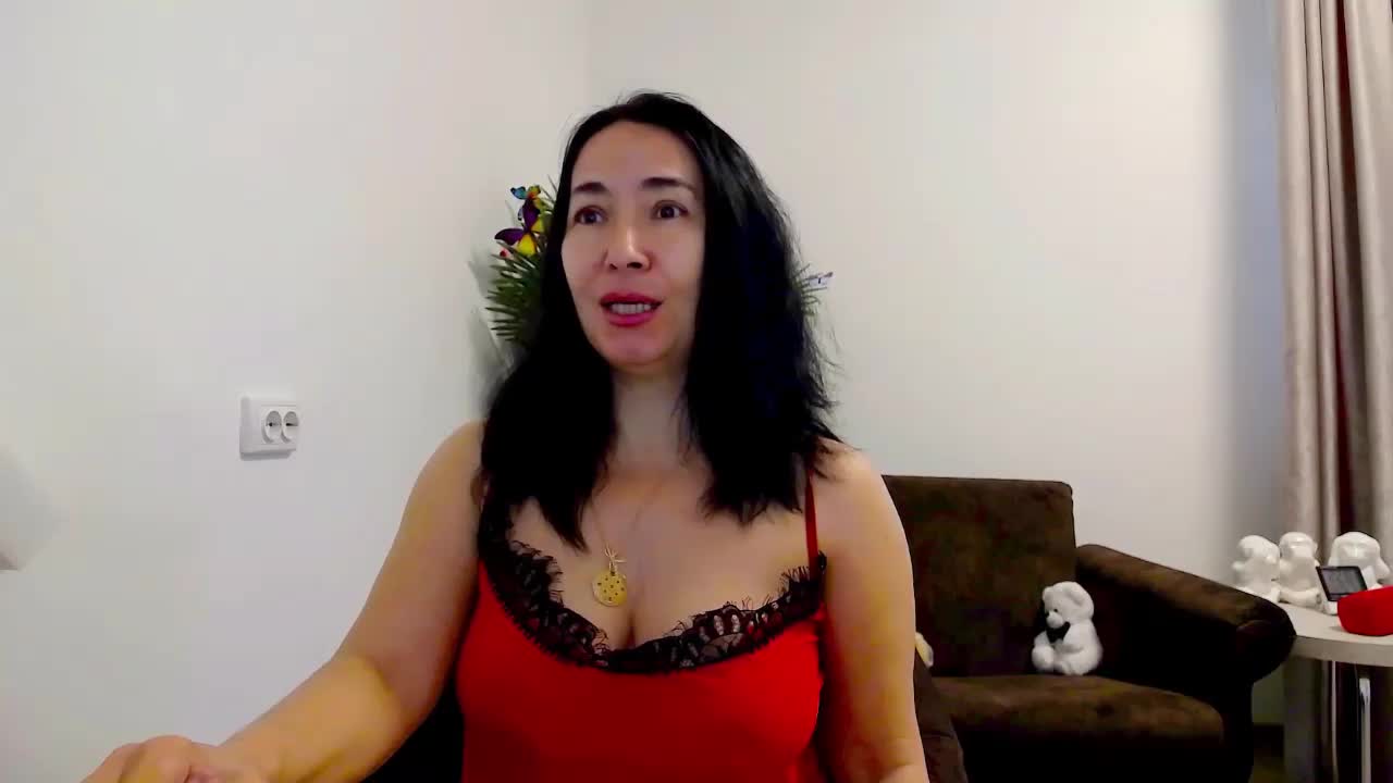 LesoleiLika Cam Show Recorded 2025-04-21