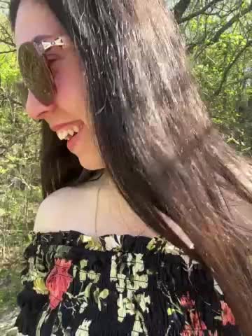 Vika19981 Cam Show Recorded 2025-04-21