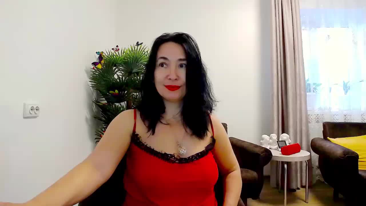 LesoleiLika Cam Show Recorded 2025-04-22