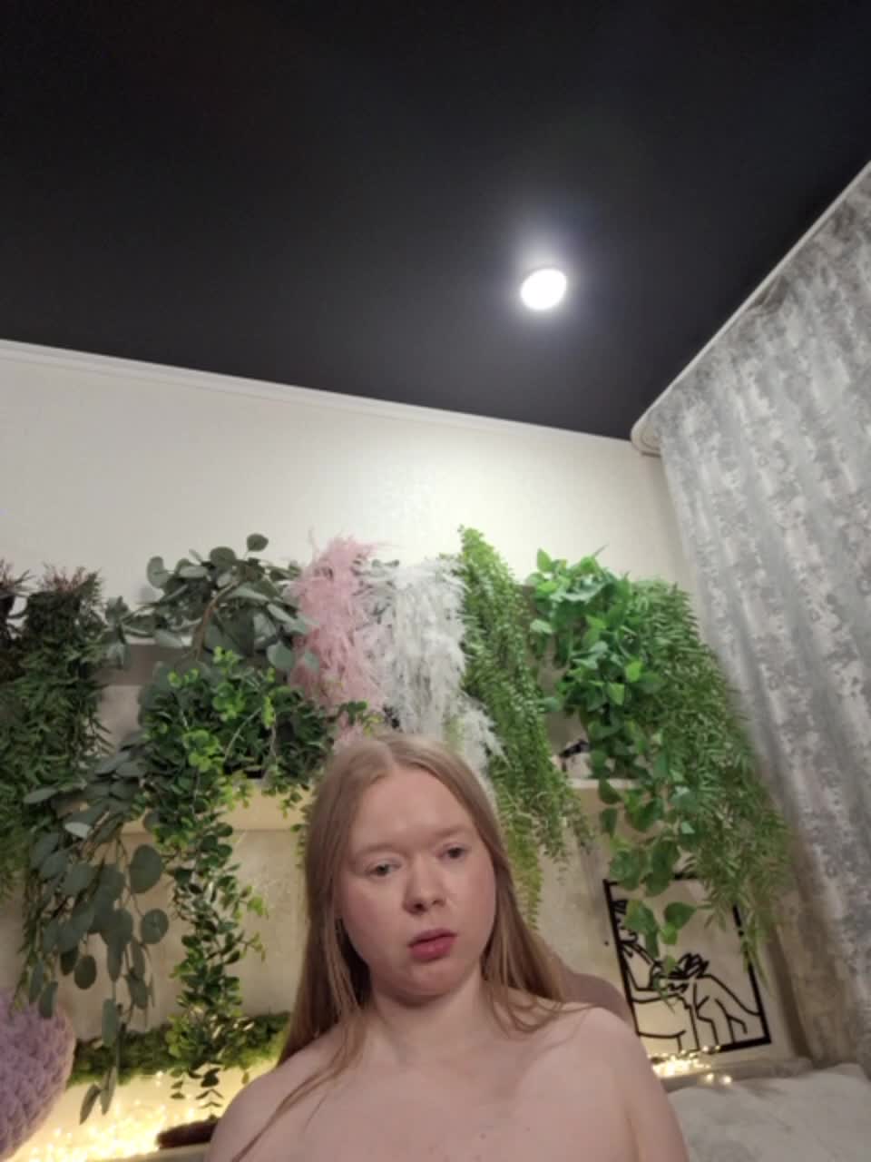 -scyrim- Cam Show Recorded 2025-04-22