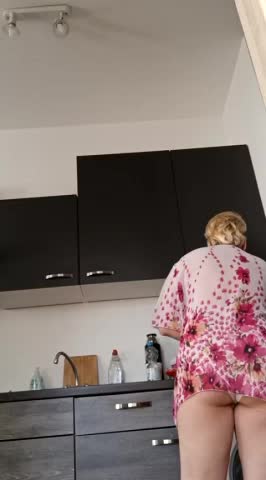 LeonaCrystal Cam Show Recorded 2025-04-22