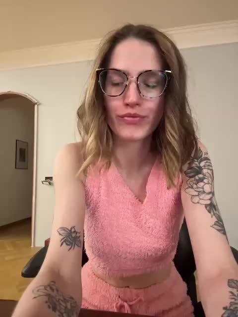 Sexy-Sweets Cam Show Recorded 2025-04-22