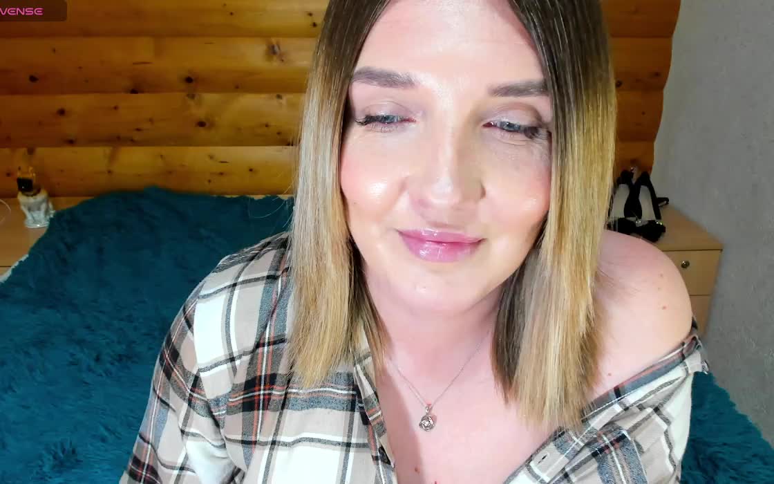 SexyFrau Cam Show Recorded 2025-04-22