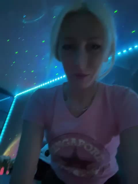 -KOCMOC-13 Cam Show Recorded 2025-04-22