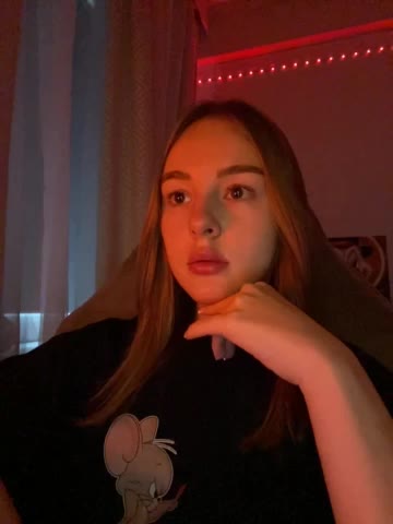 Nestyzz Cam Show Recorded 2025-04-22