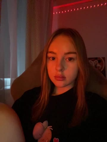 Nestyzz Cam Show Recorded 2025-04-22