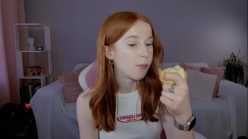 Leahsthetics Cam Show Recorded 2025-04-22