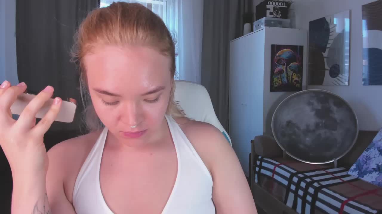 EvaRose Cam Show Recorded 2025-04-22