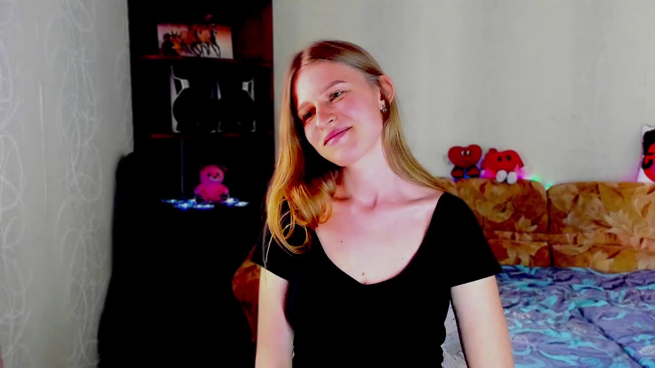 LunaEvan Cam Show Recorded 2025-04-22