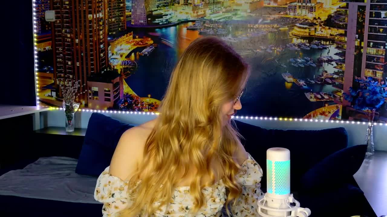 _Vishka_ Cam Show Recorded 2025-04-22