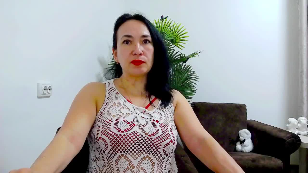 LesoleiLika Cam Show Recorded 2025-04-23