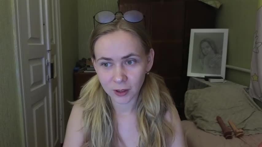 Riley_Roo Cam Show Recorded 2025-04-23
