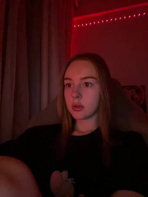 Nestyzz Cam Show Recorded 2025-04-23