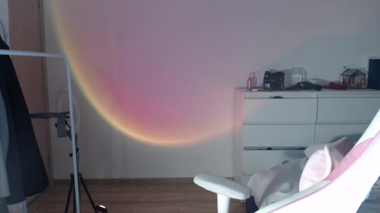 Mnepohuyy Cam Show Recorded 2025-04-23