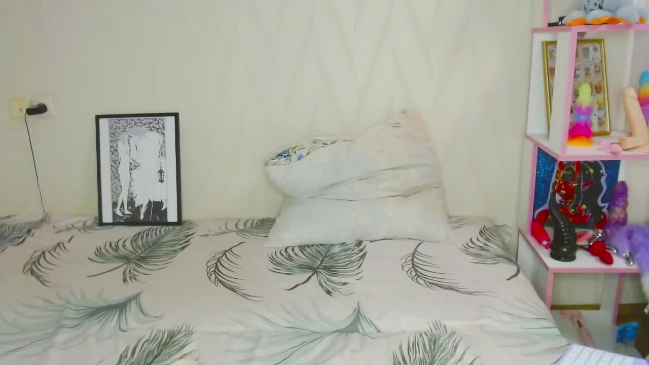 Pikach00 Cam Show Recorded 2025-04-23