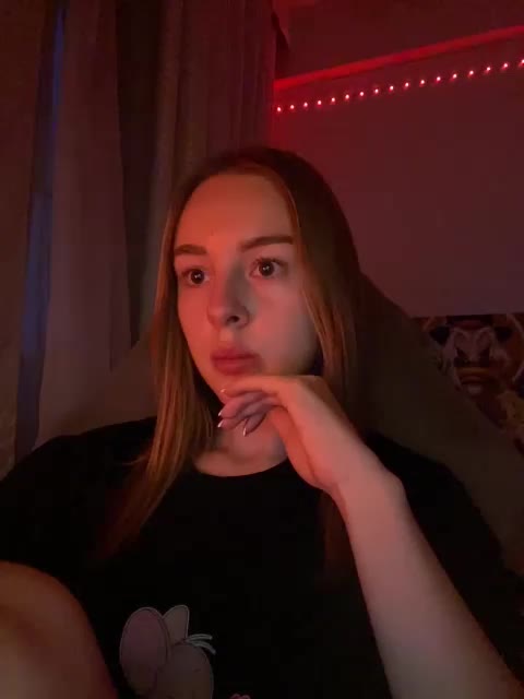 Nestyzz Cam Show Recorded 2025-04-23