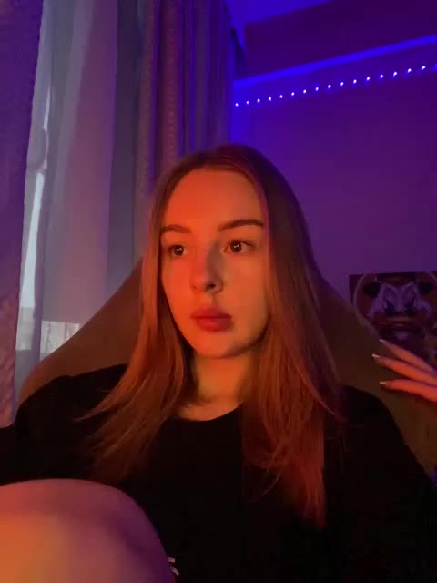 Nestyzz Cam Show Recorded 2025-04-23