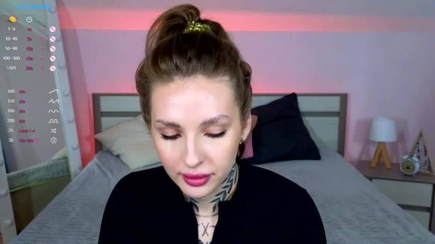 Mia_chill Cam Show Recorded 2025-04-23