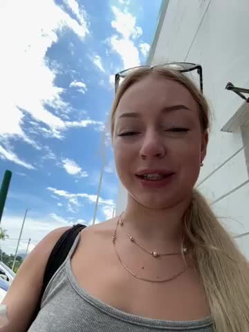 Melissa_grr Cam Show Recorded 2025-04-23