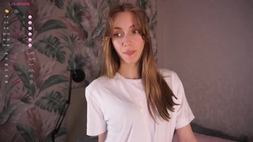 ElwineHigginson Cam Show Recorded 2025-04-23