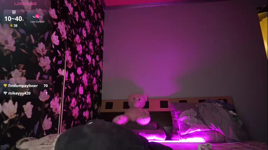 _lovely_mikh Cam Show Recorded 2025-04-24